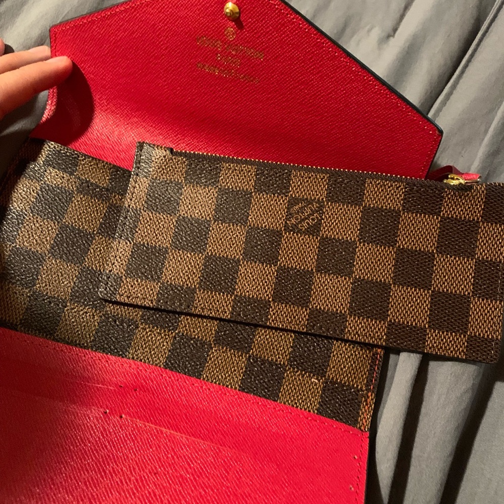 Wallet - Picture 3 of 3